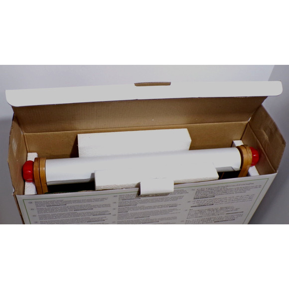 KidKraft TableTop Easel / Dry Erase / Chalkboard / Paper Roll - NEW IN BOX - Picture 2 of 3